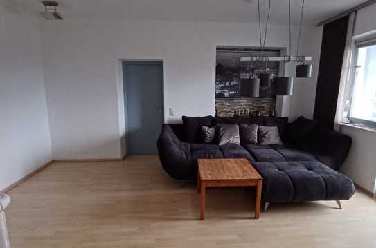 500€ warm - 75 m² gesamt (11.5 m² Zimmer) - 3.0 Zi.