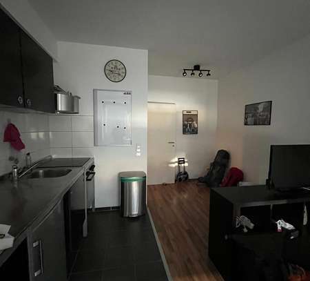 Teilmöbelierte 1,5 Zimmer Wohnung