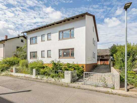 1-2-Familienhaus mit viel Ausbaupotential - Top Lage von Angebachtal