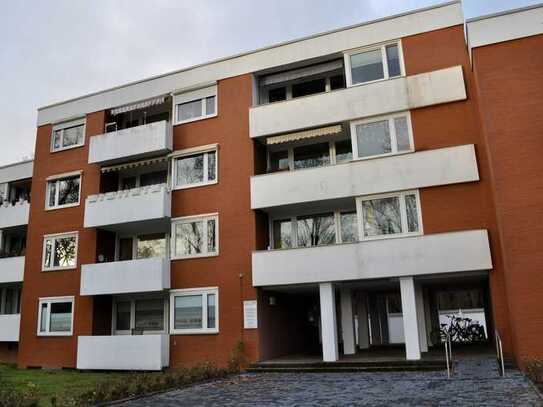 Gepflegte 4-Zimmer-Wohnung mit Balkon und Einbauküche in Hannover