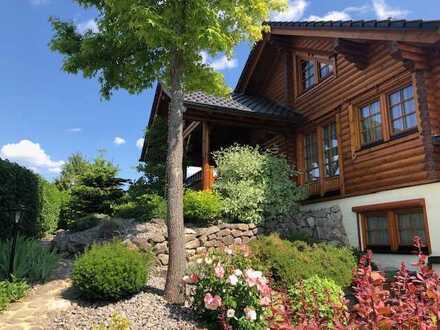 Liebhaberobjekt in Horrenberg: Nachhaltiges HONKA Blockhaus mit sep. ELW. und vielen Extras