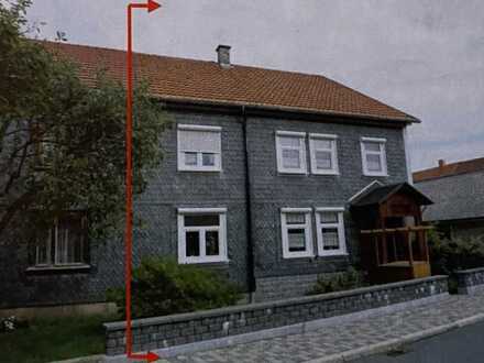 Schönes Einfamilienhaus mit Nebengebäude