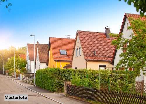 Einfamilienhaus mit Garage - provisionsfrei