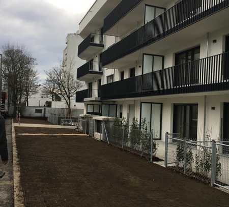 Wunderschöne 2-Zimmer-Wohnung mit Einbauküche und Balkon in Augsburg-Neusäß