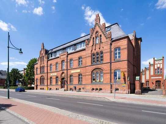 schöne 2-Zimmer-Wohnung im charmanten Altbau