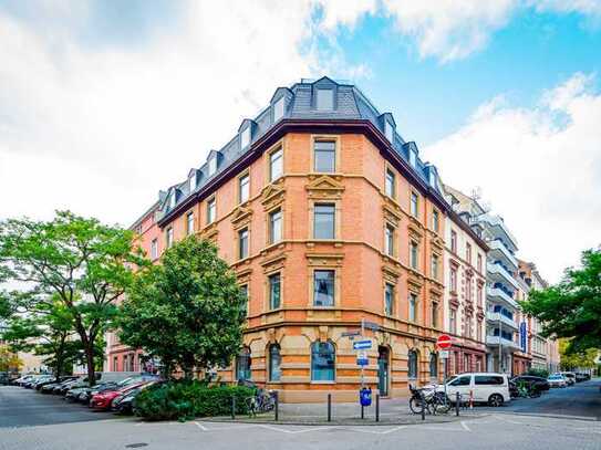 3 Zimmer DG-Wohnung mit Aufzug und Balkon nahe Westhafen