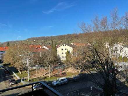 Preissenkung und Verhandlungsbasis - Helle Dachgeschoß-ETW mit Aussicht