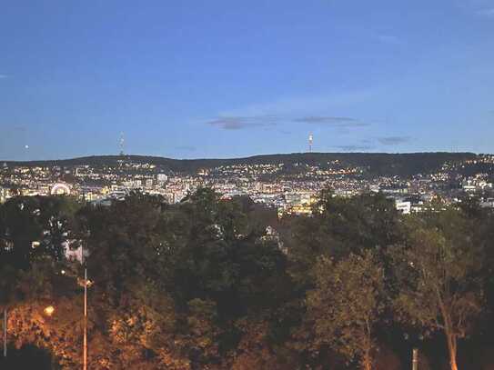 großzügige 5-Zi.-ETW - 2 Balkone - 3 Garagen - Aufzug - Halbhöhenlage – Stadtblick