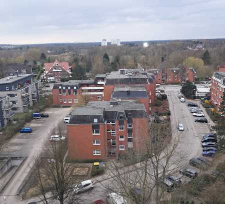 Über den Dächern von Lübeck, schöne helle frisch Renovierte 2 Zimmer Wohnung