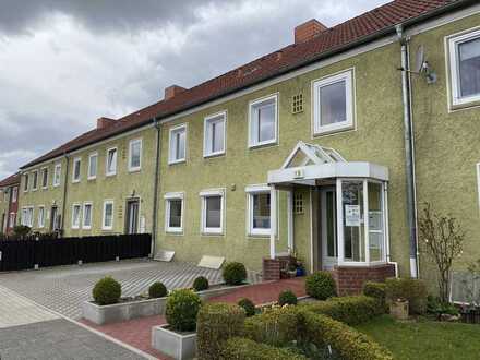 Vollständig renovierte Wohnung mit drei Zimmern und EBK in Delmenhorst