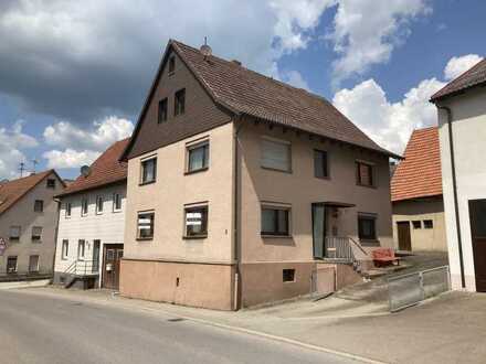 Wohnhaus mit viel Potenzial und großem Garten in Ringingen