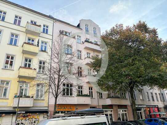 Startpreis 465.000€ – 3-Zimmer-Altbau im Friedrichshainer Kiez!