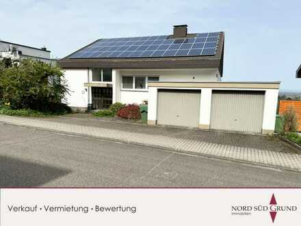 Exklusives Einfamilienhaus. 235 m² WHF. 1014 m² Grundstück. Doppelgarage. Photovoltaik.