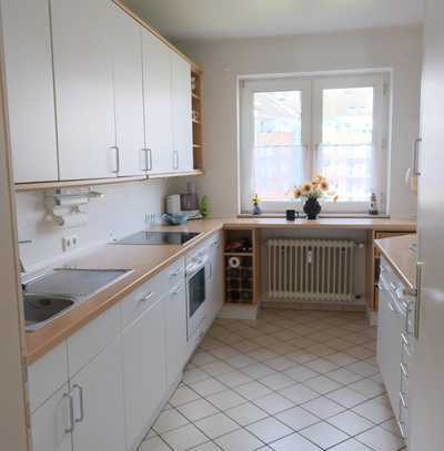 2-3 Zi. Wohnung Penthousewohnung mit Dachterrasse , Loggia und TG, herrlicher Blick zur Bille