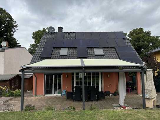 Freistehendes Traumhaus mit PV Anlage und Wämepumpe + großem Sonnengrundstück 5 min. von Spandau