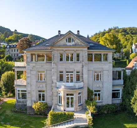 Einzigartiges Villenanwesen mit Garten, Terrassen und spektakulärem Panoramablick