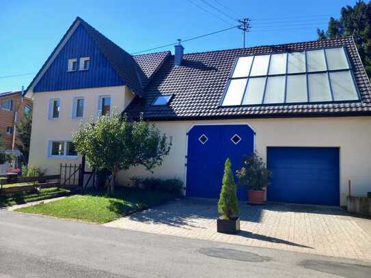 Haus 150m², 4 Zimmer, als 2er WG, mit großer Veranda, Garten in Meßstetten