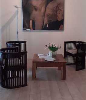 Helles Büro
