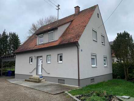 Wohnhaus auf großem Sonnengrundstück!