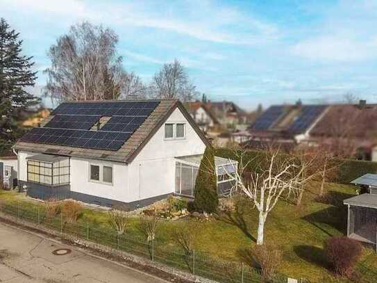 Familienidyll mit sonnigem Süd-Garten, PV-Anlage und Garage in Rosenfeld-Isingen