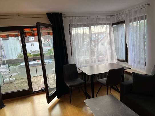 2-Zimmer-Wohnung mit Balkon im Herzen Zuffenhausens (möbeliert)