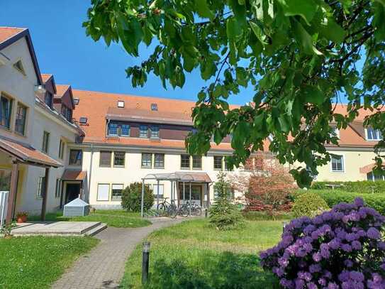 Eigennutzer aufgepasst! Attraktive 3 Zimmer Wohnung mit kleinem Garten