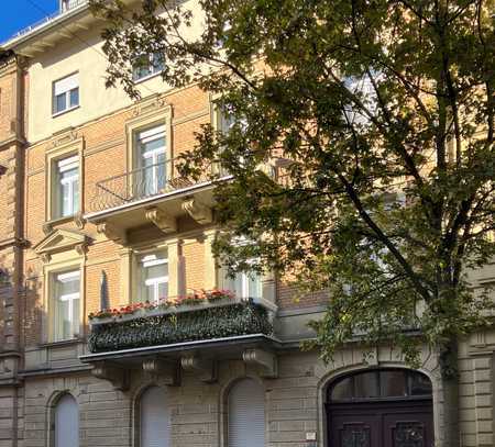 2-ZKB Balkon - Jugendstil saniert Mitten in Karlsruhe