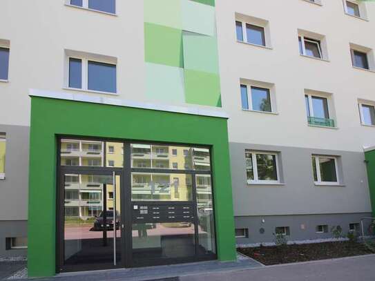 großzügige 1-Raumwohnung mit Dusche und Balkon