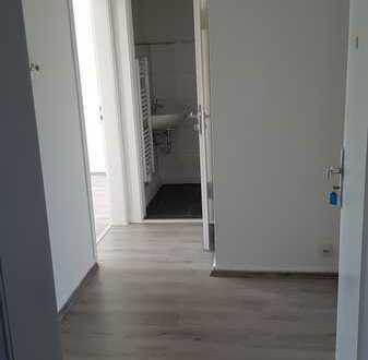 Attraktive Wohnung mit dreieinhalb Zimmern und Balkon in Duisburg
