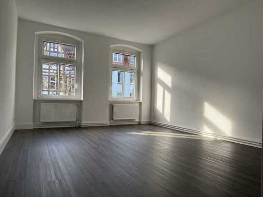 Großzügiges und gemütliches 1-R-Apartment im san. Altbau in ruhiger Lage