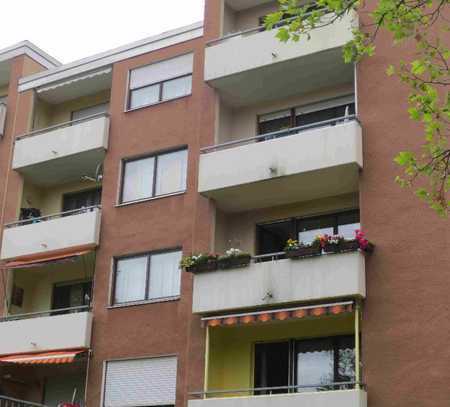 Nur mit Wohnberechtigungsschein - Ein Balkon im Grünen