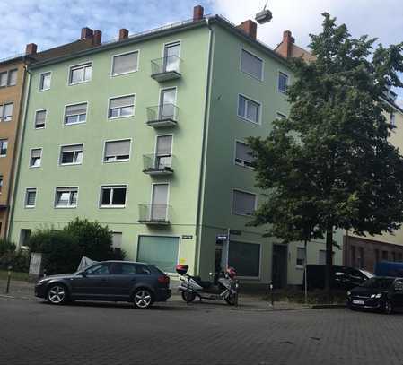 Helle 3-Zimmer-Wohnung mit Balkon in Nürnberg