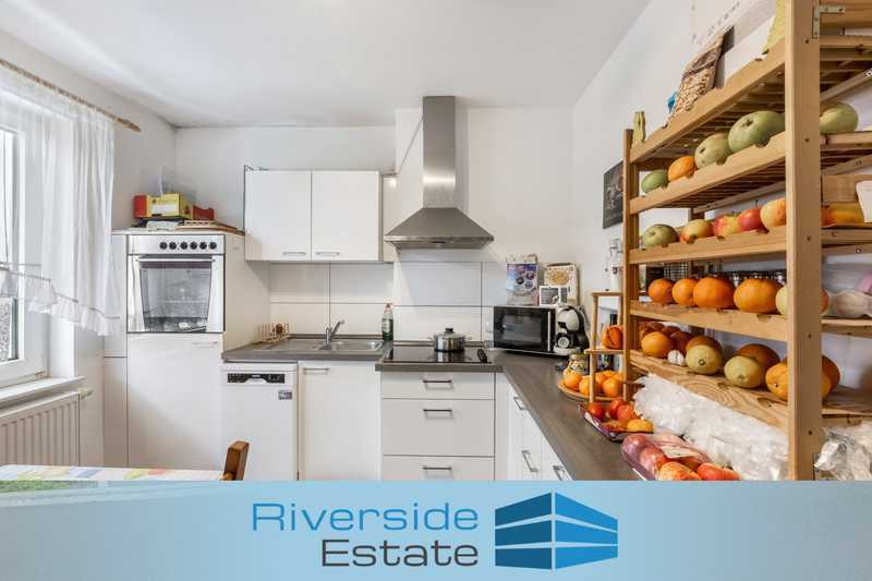 Zentral wohnen oder clever investieren: Modernisierte Wohnung mit Balkon in Bremen-Mitte