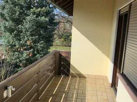 Wohnung mit Balkon und Carport in MIL Nord nahe Schule u. Bahnhof frei. 780 € - 100 m² - 3 Zi.