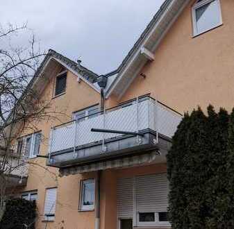 Geschmackvolle 1,5-Raum-Wohnung mit Balkon und EBK in Renningen
