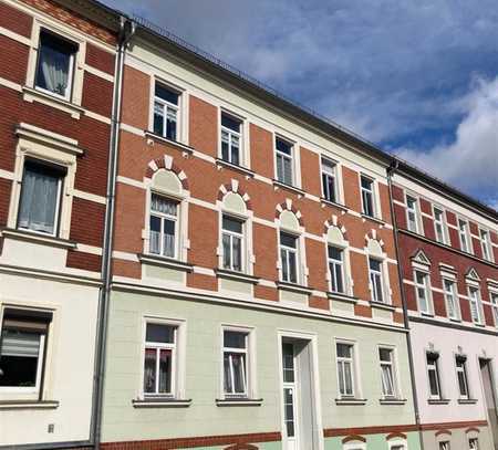 Günstige 2-Zimmerwohnung mit Laminat und offener Küche in ruhiger Lage!