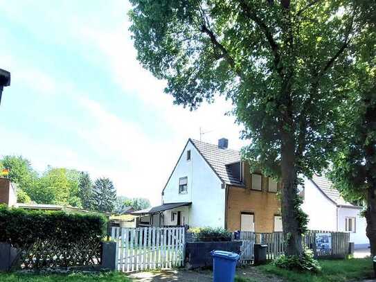 Kerpen-Langenich: Abrisshaus mit tollem, sonnigen Baugrundstück!