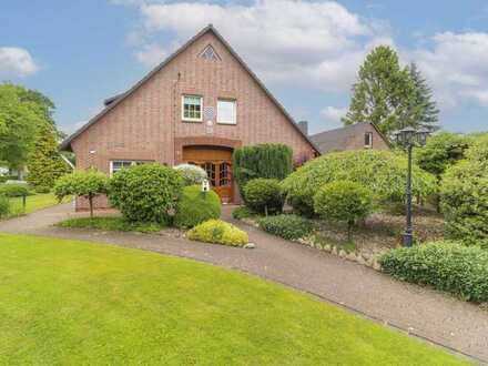 Schönes Zweifamilienhaus mit großem Garten in grüner Wohnlage - perfekt für Mehrgenerationen