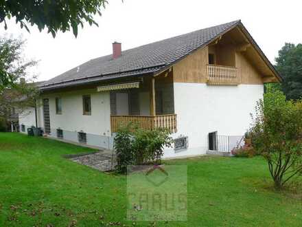 TOP Lage - Großzügiges Einfamilienhaus mit Einliegerwohnung in Regen