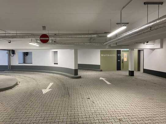 Tiefgaragenstellplatz unter dem Neubau der Moltkestraße 3-19 in Bessungen