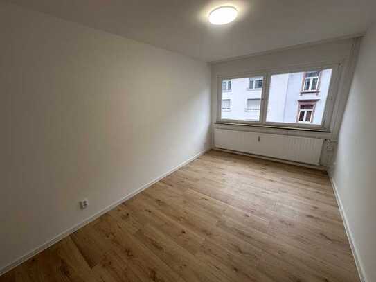 frisch saniertes kleines City Apartment ab 15.11.2024 zu vermieten