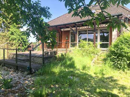 Ein-Zweifamilienhaus in idyllischer Feldrandlage