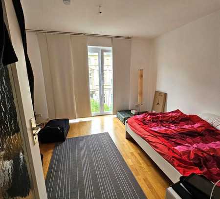 Helle 1-Zimmer-Wohnung mit EBK in toller Westend-Lage