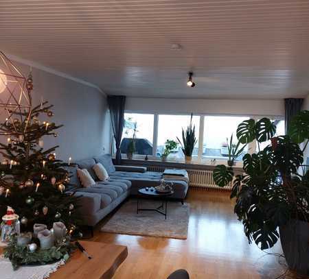 2 Zimmer DG Wohnung mit Dachterrasse, von privat