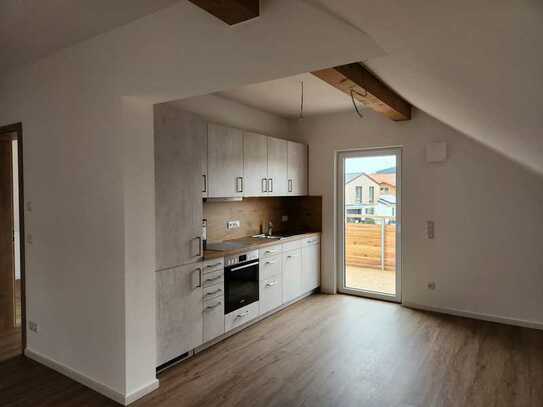 *Neubau mit Alpenblick* Stilvolle 2-Zimmer-DG-Wohnung mit 2 Balkonen in Aitrang