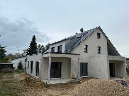 2 Zimmer, Erstbezug in einem ökologischen und nachhaltigen Holzständerhaus