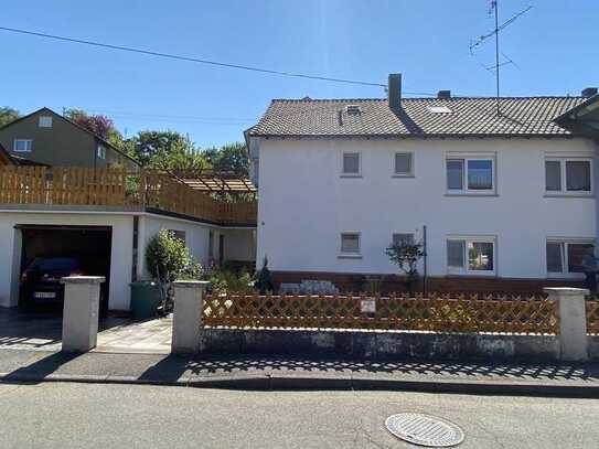 Großes und gepflegtes 6-Zimmer-Haus mit Garten, Garage und Einliegerwohnung in Knittlingen