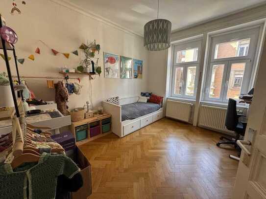 Kernerviertel - charmante 3-Zimmer Altbau-Wohnung