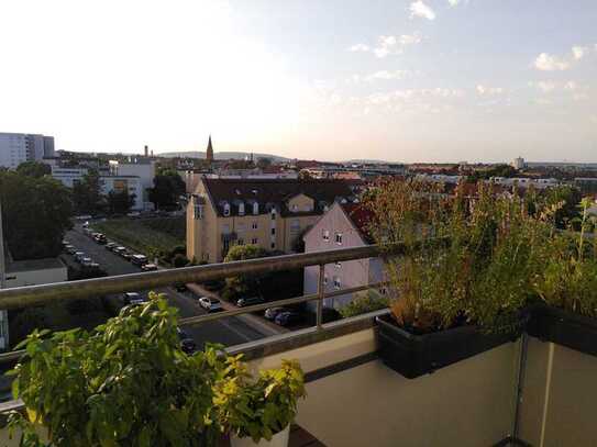 Geschmackvolle 2-Zimmer-Wohnung mit Balkon und Einbauküche in Bamberg