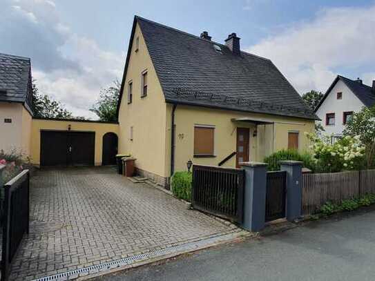 Preiswertes, modernisiertes 4,5-Zimmer-Einfamilienhaus in Schwarzenbach an der Saale